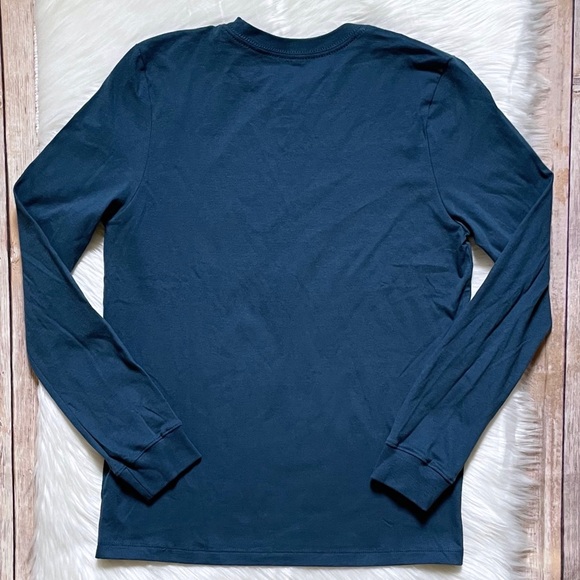 The North Face Women’s Long Sleeve Logo Tee - Picture 2 of 5